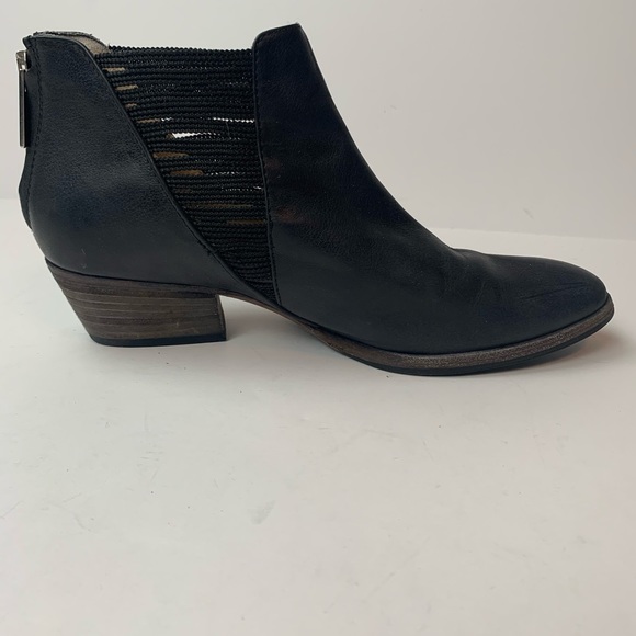 Aquatalia Farrah Black Leather Booties Size 7